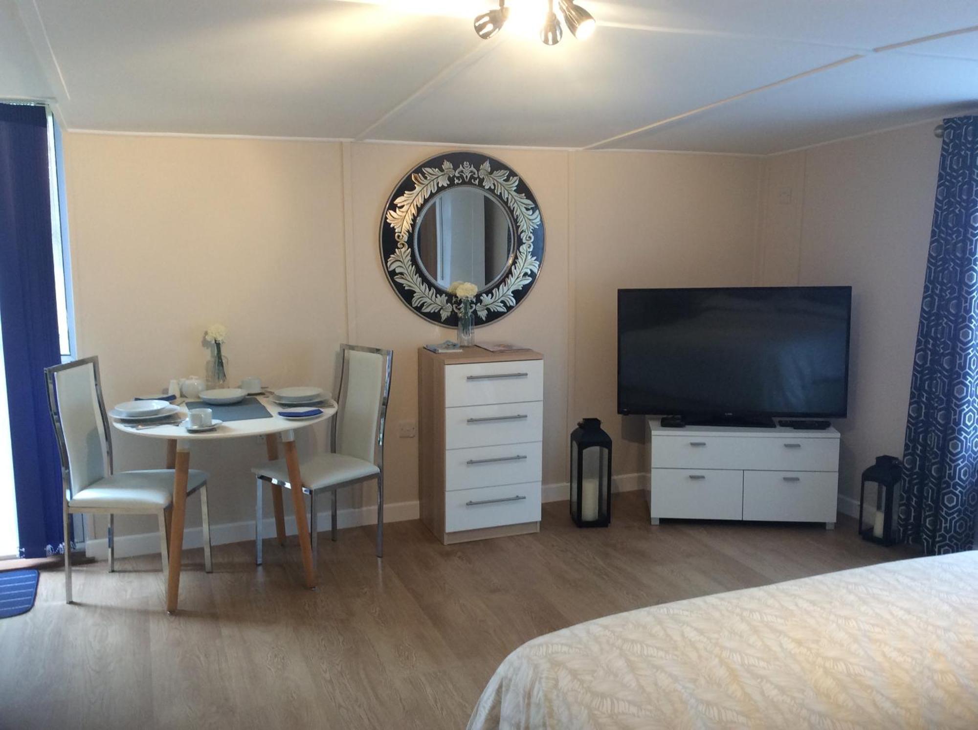Brook  Old Ningwood Station Bed & Breakfast, Ningwood, Isle Of Wight Po41 0Tg المظهر الخارجي الصورة